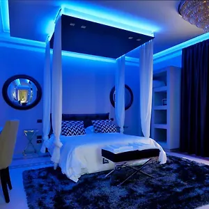 https://villa-la-fenice.taorminaitalyhotels.com