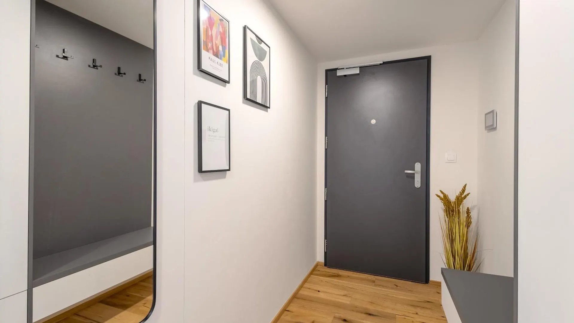 Stylish Apartment - Free Parking, Cinema, By Gravity Prague Czech Republic