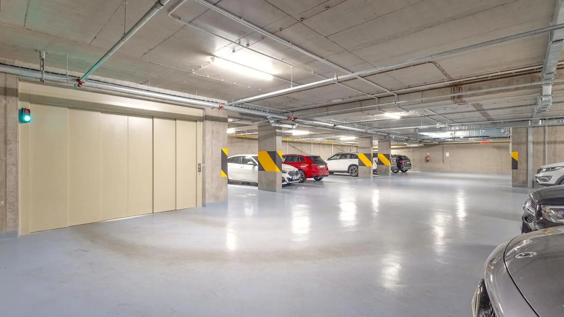 Stylish Apartment - Free Parking, Cinema, By Gravity Prague