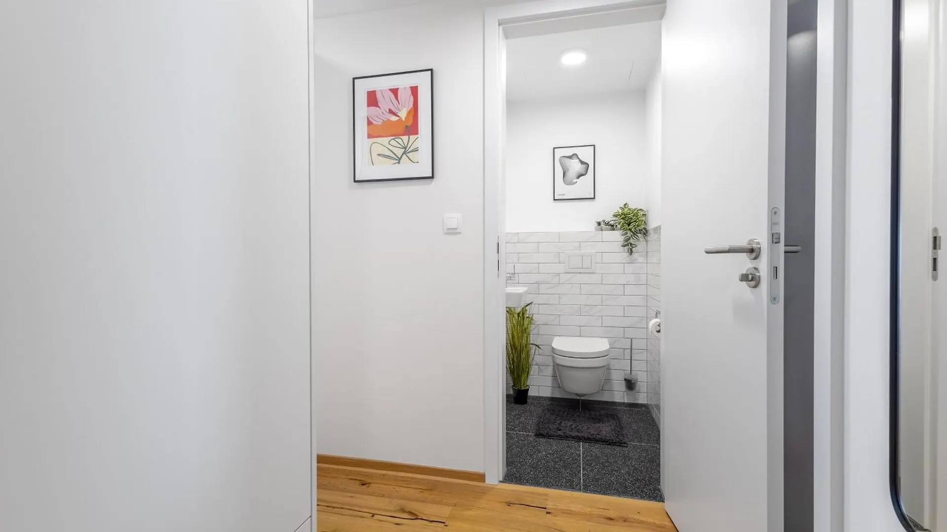 Stylish Apartment - Free Parking, Cinema, By Gravity Prague